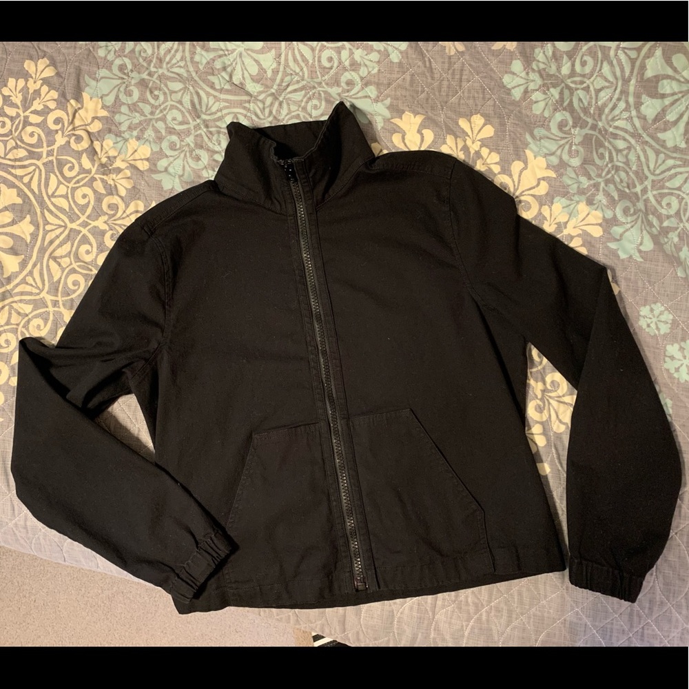 Gap Women’s Light Weight Jacket Size L